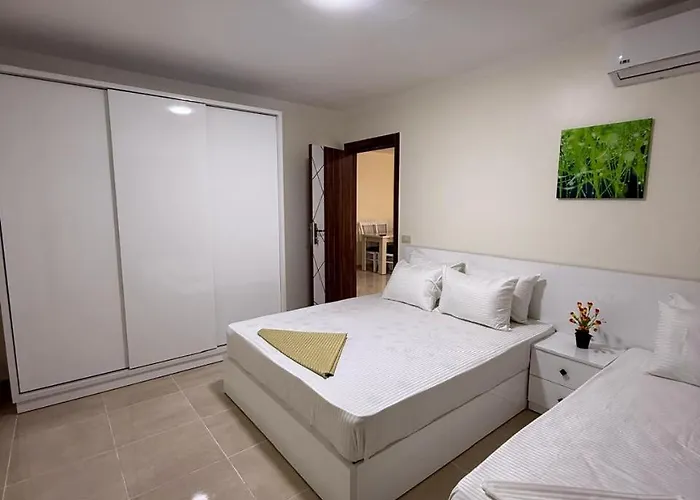 Tiba Golden Aparthotel